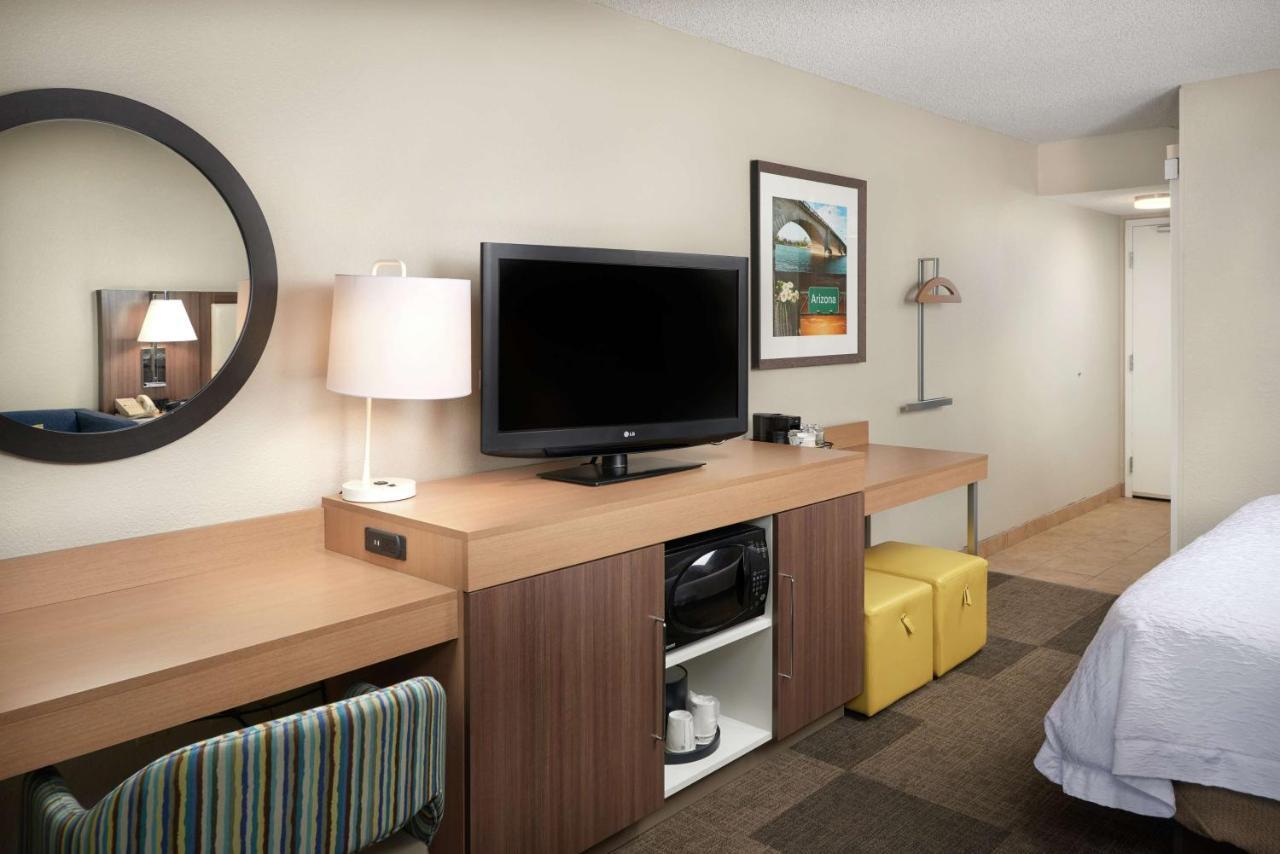 Hampton Inn לייק הבאסו סיטי מראה חיצוני תמונה